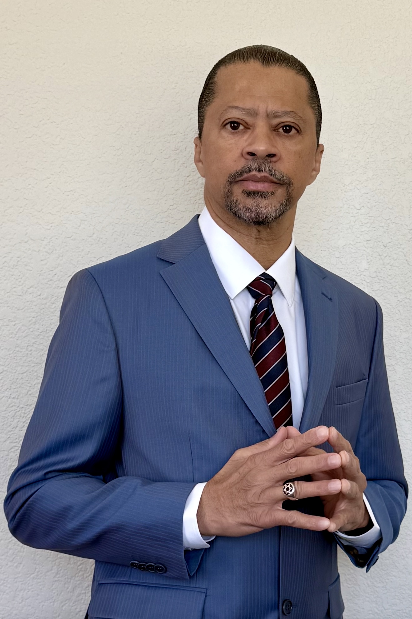 Dr. T Morrís Fowler